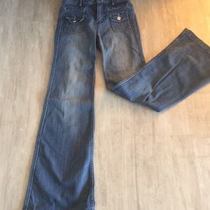 High waisted wide leg comfortable jeans